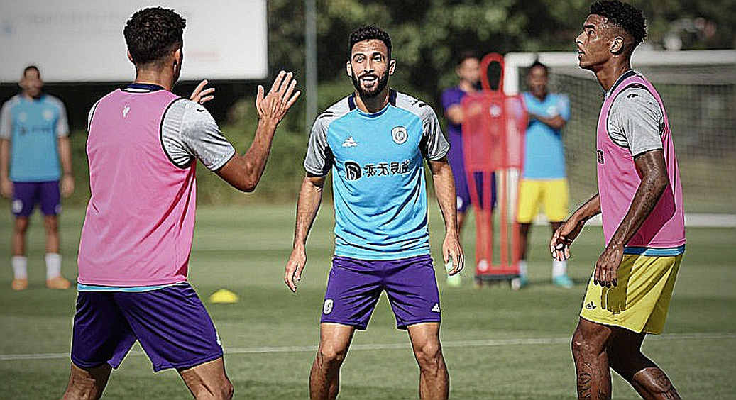 Kvaratskhelia का ACL और Dembélé की जाँघ: PSG के दोनों फ्लैंक एक ही रात में खाली